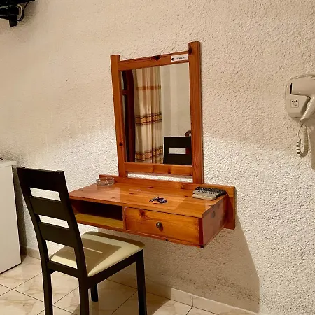 Hotel Lefka