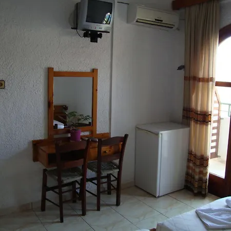 Lefka Hotel