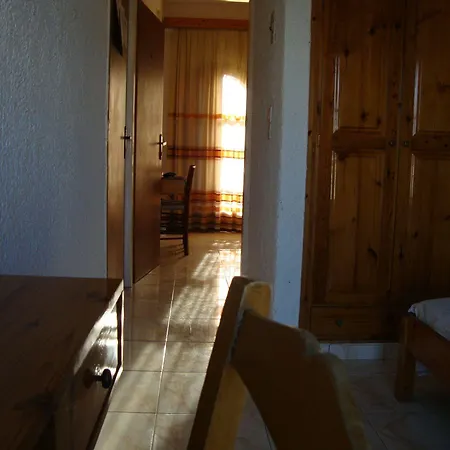 Lefka Hotel